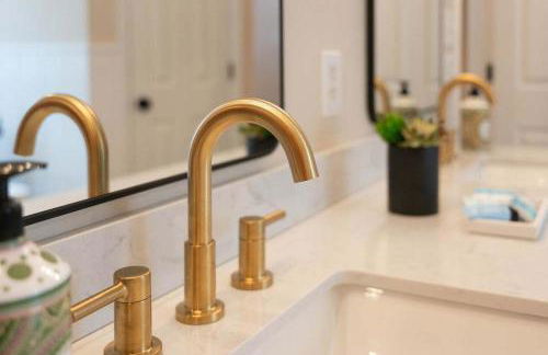 15 Min to UA Private Heated Pool Huge Yard Luxe Master - Foto 66