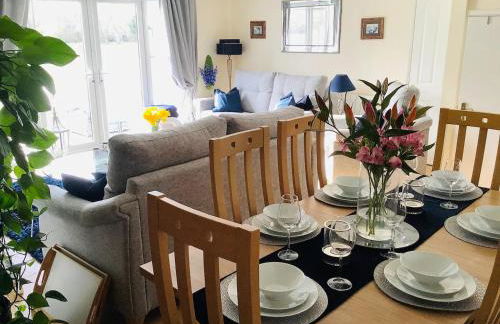 Luxury Kingfisher Lodge, Isis Lake, within the Cotswold Waterpark - Foto 15