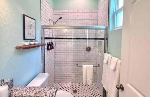 The Harmony Suite Near UF Shands & Downtown - Photo 58