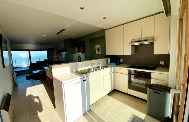 Attic Apartment Nieuwpoort With Coastal Views - Photo 10