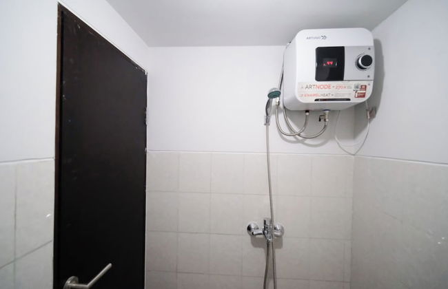 Comfortable And Clean Apartment Studio At Suncity Residence - Foto 10