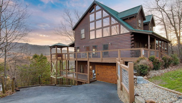 Misty Mountain by Avantstay Hot Tub, Mountain Views, Theater, Pool Table - Foto 2, Profilbild