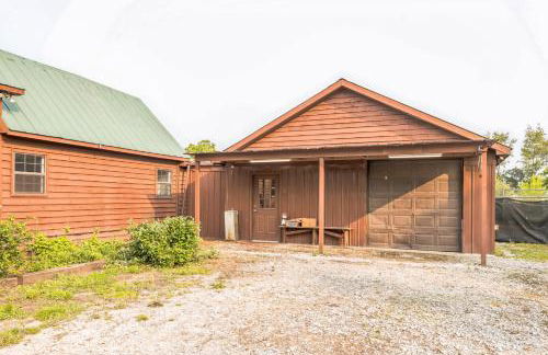 5-Acre Retreat Private Pool Outdoor Bar Fishing Pond & Game Room - Foto 11