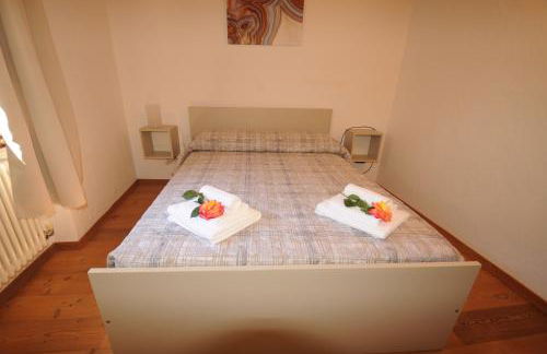 GuestHost - Derby Village - Mountain Heaven Apartment - Photo 10