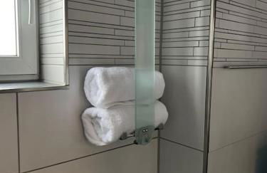 Gesamte Wohnung mit Parkplatz - Foto 18