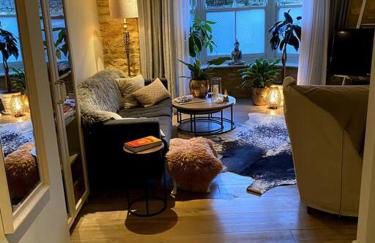 Historic Cotswold Chic Style for UK staycation - Photo 17