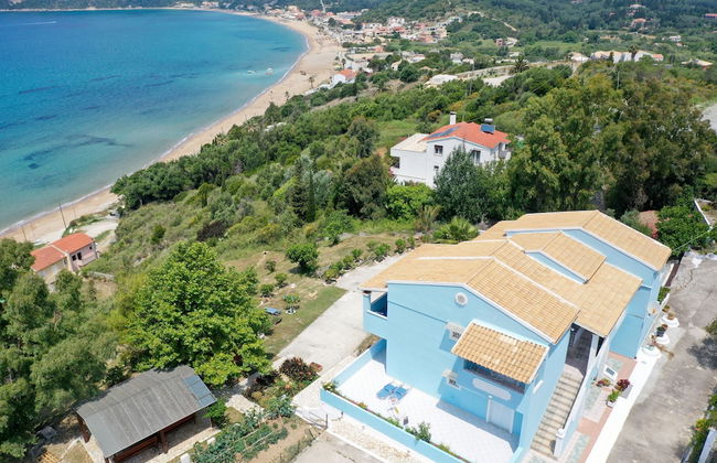 Agios Georgios - 2 Beds - Sleeps 5 - Free Parking - Foto 1