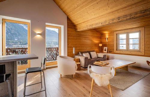 Toits des Pècles Top-Floor Alpine Apartment with Stunning Mont-Blanc View - Photo 11