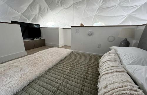 Luxury Private Dome with Spa and Fire Pit in Benzonia, Michigan - Foto 10