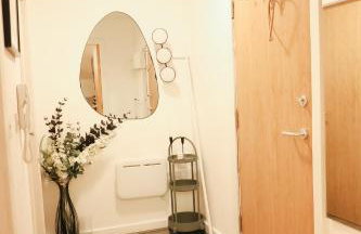 City Centre Retreat Walk To Shops & Dining, Contractors Welcome - Foto 23