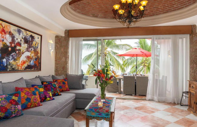 Ocean Front Penthouse Pool Sleeps 8 People - Foto 8