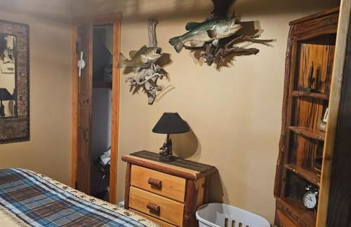 Pet Friendly Creekside Cabin Kooser St Park - Foto 41