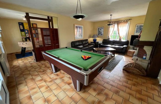 Pleasant Holiday Home With Garden - Foto 24