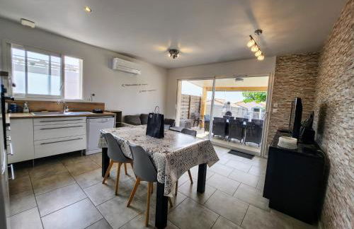 En Ardèche, maison de vacances l'Odyssée climatisée avec sa piscine privée et chauffée - Foto 4