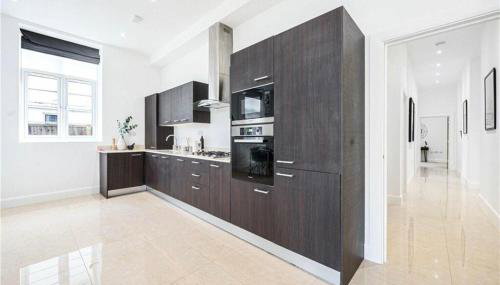 2 Bed, parking, 22mins-Central London, 15mins-LHR - Foto 4