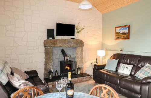 Pat White's Cottage - Photo 5