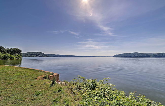 Waterloo Home with Fire Pit - half Mi to Boat Ramp! - Foto 13