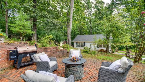 Idyllic Cave Spring Studio with Patio and Fire Pit! - Foto 2