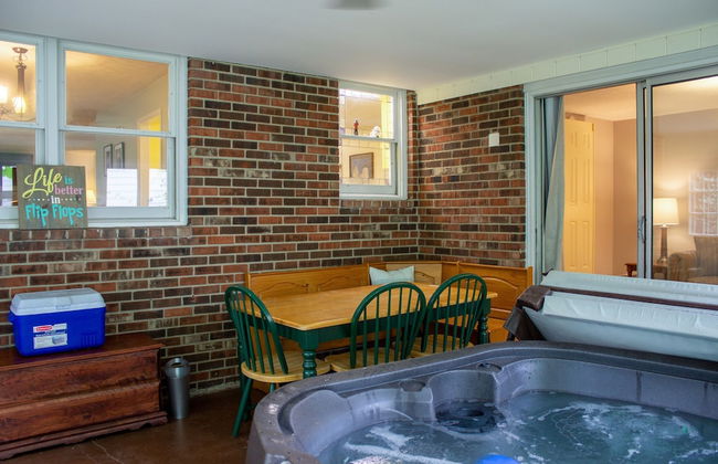 Huge Manor w Indoor Hot Tub and Pool Table - Foto 2