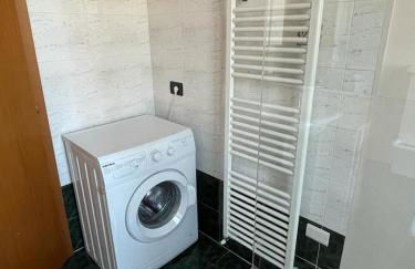 Apartment Sweet Retreat - Photo 16