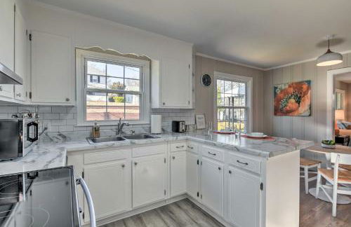 Mid-Century Modern Cottage in Ardmore Area! - Photo 10