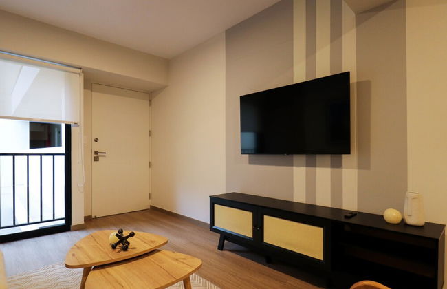 w Majestic 2BR w Balcony in Miraflores - Photo 6