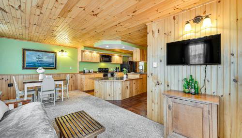 Pet-Friendly Boonville Apt with Deck on Main Street! - Foto 1