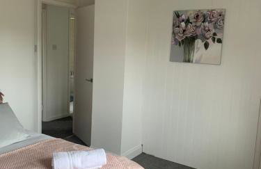 The Snug, ideal for sporting events and city breaks, hidden nook in the Heart of Newcastle, with parking, Wifi, Smart Tv, close to all local travel links - Foto 10