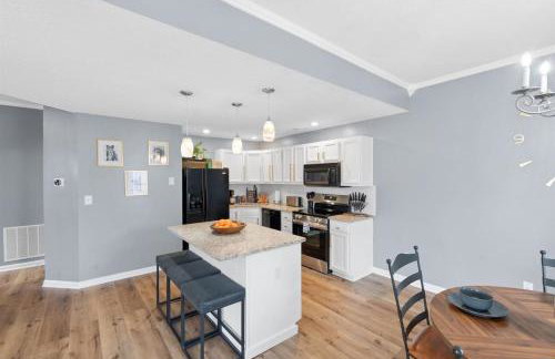 Spacious King Suite, Game Room, Patio, Firepit - Foto 13