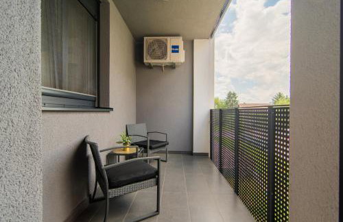 Flexible SelfCheckIns 81 - Zagreb - Arena - Garage - Loggia - Foto 6