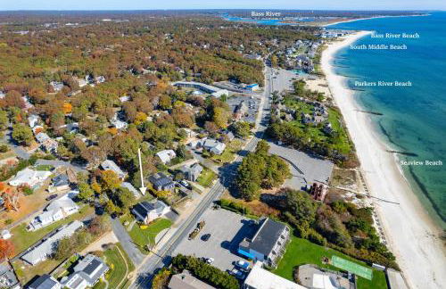 Charming House by the Beach with Patio Grill and FirePit - Foto 62