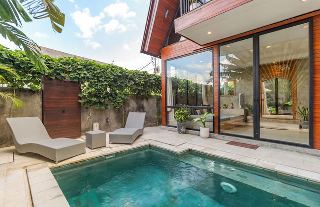 Azure 2BR Modern Private Pool Villa in Pererenan - Photo 23