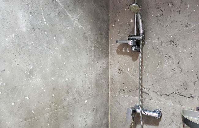 Nice And Comfort 2Br At Belmont Residence Puri Apartment - Foto 10