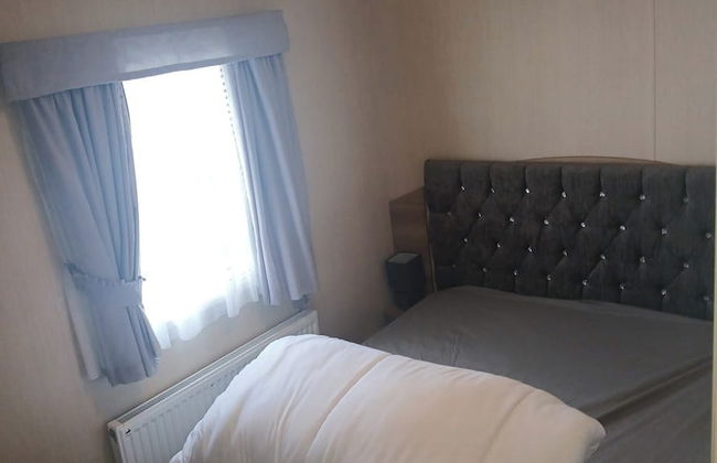 Abi Caravan Sleeps 8 Lyons Winkups Holiday Park - Foto 2