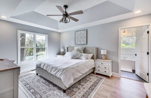 Bright and Elegant Home in High Point with Deck! - Foto 15