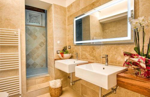 Borgo Canapegna - "La quercia d'oro" private pool in the heart of Le Marche - Foto 12