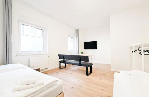 Tolstov Apartments - Monteurwohnung mit 3 Zimmern , Terrasse und Parkplatz - Photo 4