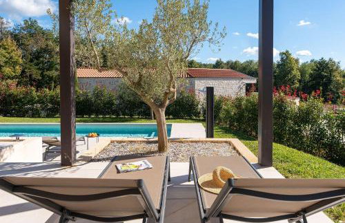 Malerische Steinvilla mit Privatpool, fantastischem Panoramablick, Garten und Grill - Foto 30