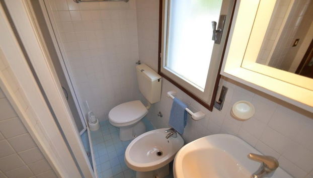 Comfy Flat 80m From the Beach - Beahost - Foto 5, Baño