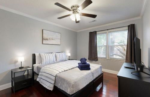 Bring Your Pup! Goose Creek Home with Private Pool - Foto 15