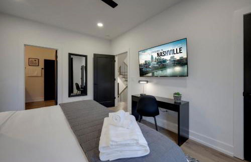 Skyline Luxury - Rooftop Deck- King Suites-Garage - Foto 34