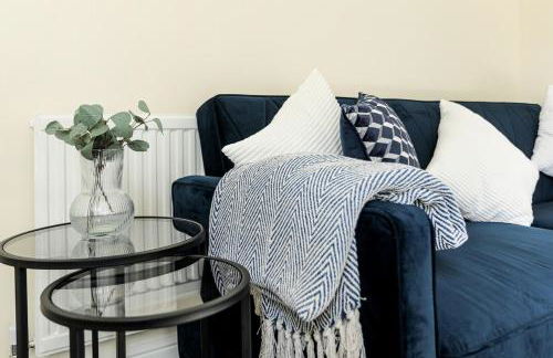 Big PROMO! Central Canterbury City Escape 2BR 2BA House, en-suite, Couples Retreat, Perfect For Families, Students, Relocators FREE Parking Fast WiFi - Foto 26