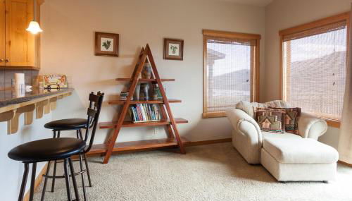 River Scene 30 Day Minimum - Foto 4