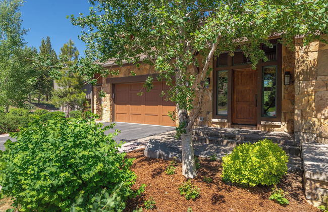 Lux Townhome Next to Village by Sierra Getaways - Photo 61