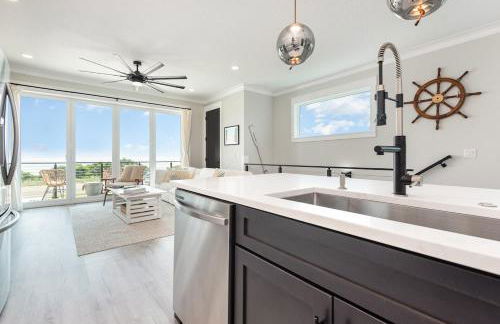 The C House - Photo 21