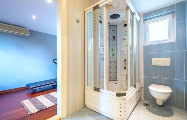 Missafir Flat With Terrace Near Istiklal Street - Photo 21