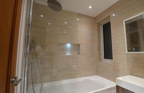 Premium 3BR House - Loughton - by Rent Squared LTD - Foto 52