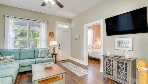 half Mi to Seawall! Family Home with Furnished Patio - Foto 4