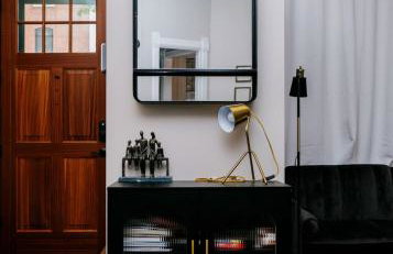 Top 1 Rated 4BR Lincoln Park House - King Bed - Photo 10