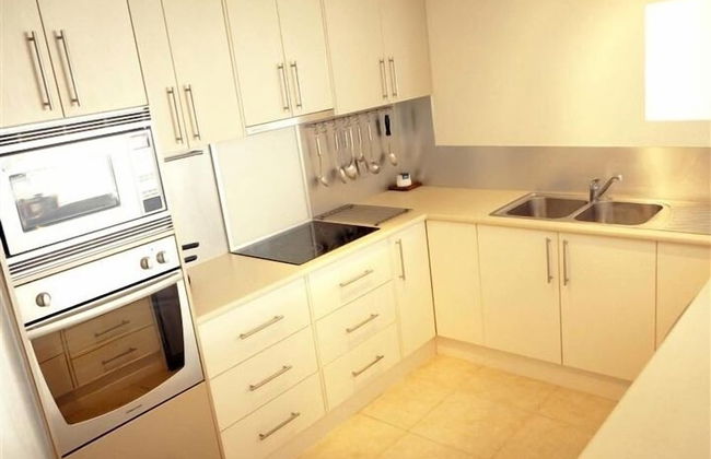 Sundeck Gardens - Photo 11